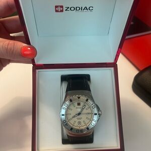 ZODIAC Swiss Quartz "SEA GHOST "Divers Watch 100 METERS #Z02402*NOS 52MM -